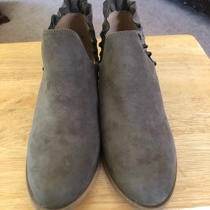 MAKE ME AN OFFER!! Lane Bryant Booties - size 8W